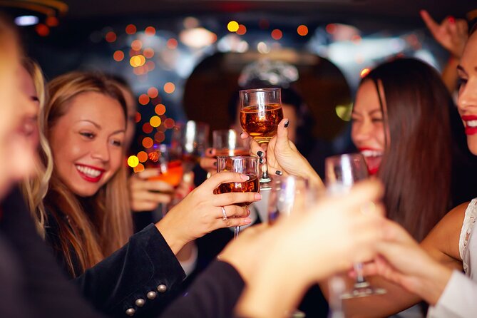 Warsaw: VIP Nightclub Tour: Bars, Clubs, and Limousine - Starting with three Warsaw bars