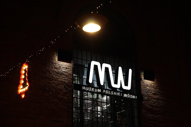 Warsaw Vodka Night Private Tour by Retro Fiat - What 12 shots really means