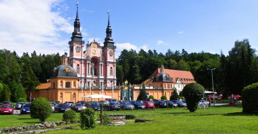 Warsaw Wolf’s Lair with St. Lipka and Mamerki Private Guided - What the Warsaw departure really involves
