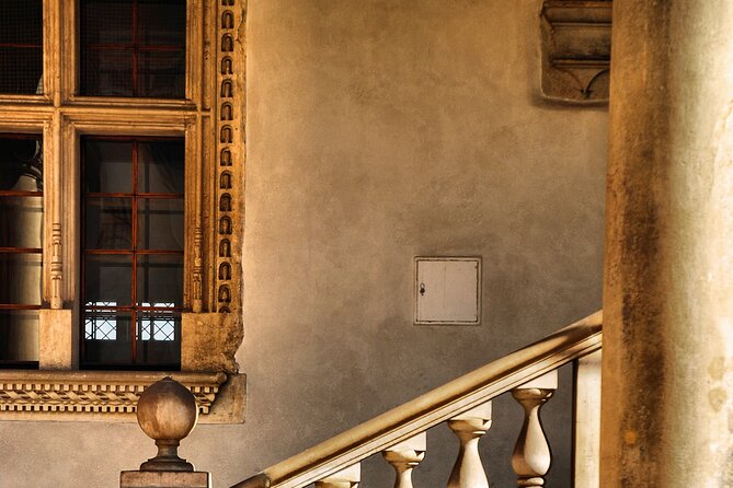 Wawel Castle and Cathedral Guided Walking Tour in Kraków - Who will get the most from it