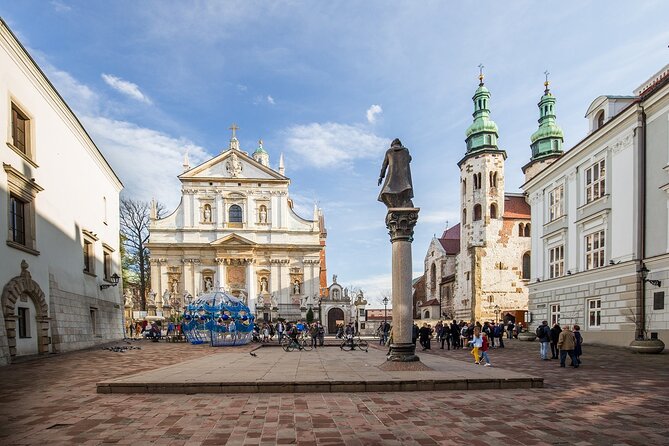 Wawel Castle and Cathedral with St Mary Basilica tour - Meeting point, clothing, and timing