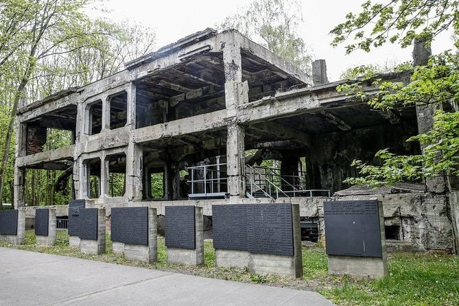 Westerplatte - 2h private trip by luxury car| - What the two-hour visit really allows