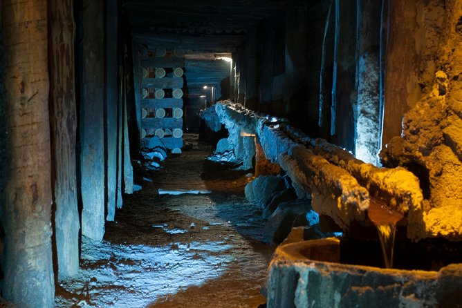 Wieliczka Salt Mine: Complete Private Tour - Temperature, Shoes, and Comfort Underground