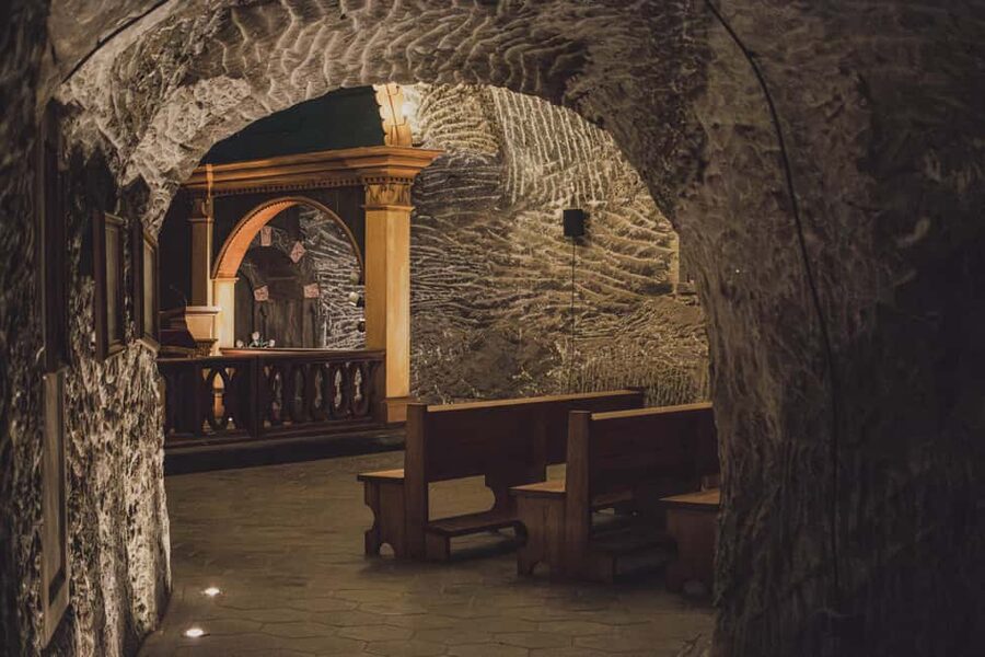 Wieliczka Salt Mine: Guided Tour Fast-Track Ticket - The museum guide shapes the experience