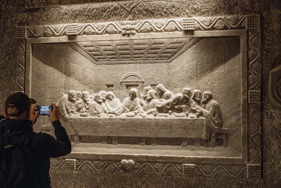 Wieliczka Salt Mine: Guided Tour Fast-Track Ticket - The first 400 stairs set the pace