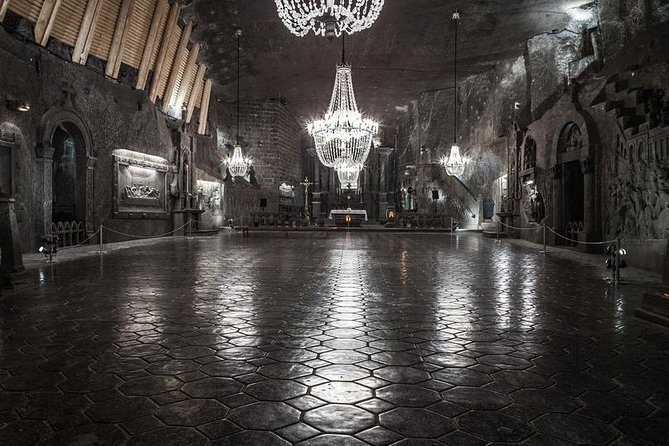 Wieliczka Salt Mines Tour - Going down into the salt mine