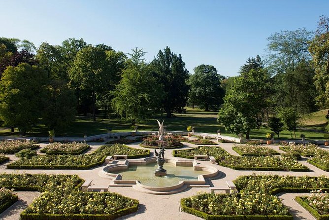 Wilanow Royal Palace : SMALL GROUP /inc. Pick-up/ - The gardens, sculptures, and park
