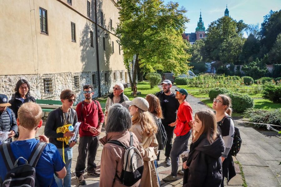 World War II in Krakow Walking Tour in English - Gestapo headquarters and the machinery of occupation