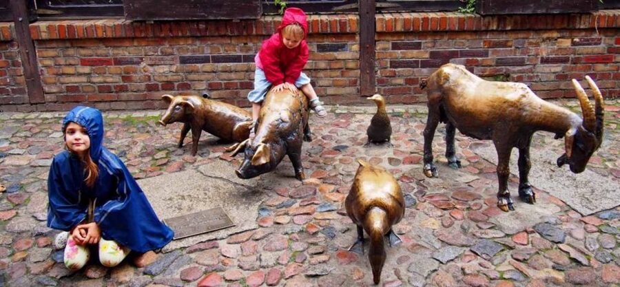 Wrocław: 2-Hour Guided Tour for Children - Who Should Book This Wrocław Tour?