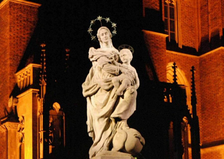 Wroclaw: 2-Hour Mysterious Walking Night Tour - Key points at a glance