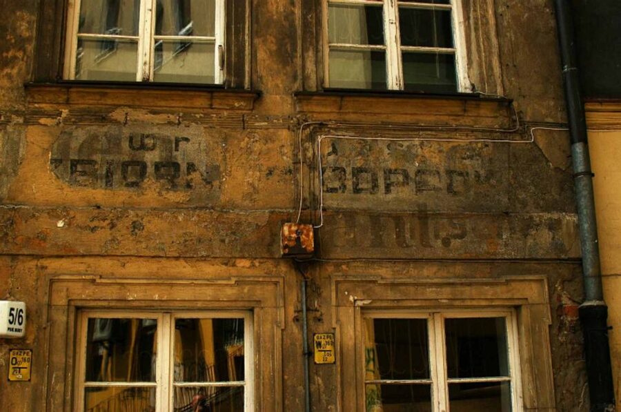 Wroclaw: 2-Hour Mysterious Walking Night Tour - Xawery Dunikowski Boulevard and the Odra