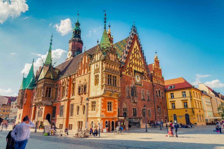 Wroclaw: 2-Hour Private Guided Tour by Electric Car - Market Hall and the Oder Islands