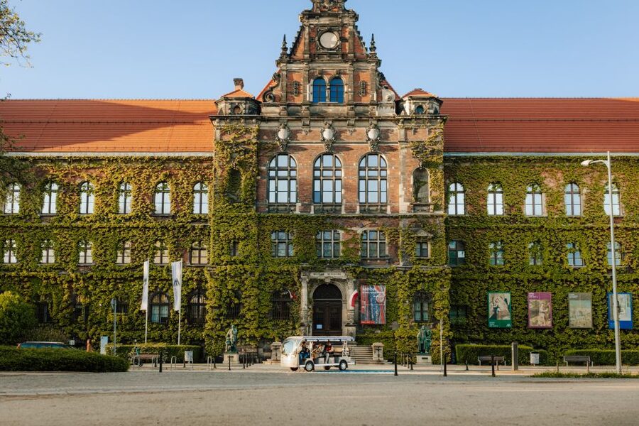 Wroclaw: 2-Hour Private Guided Tour by Electric Car - The Old Town begins with churches, lanes, and Jatki