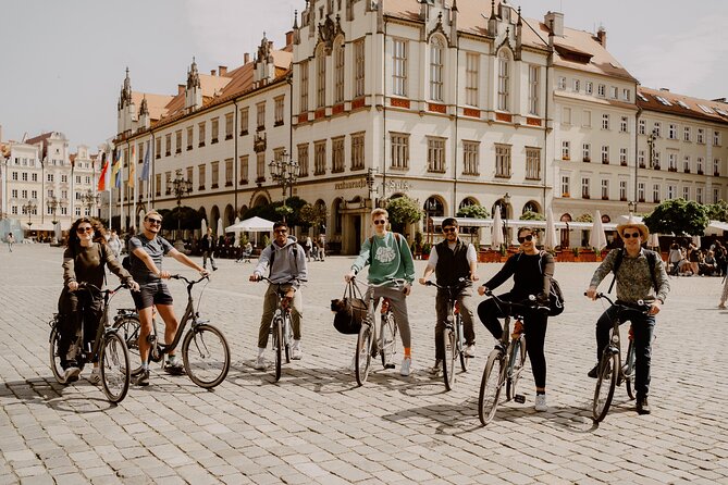 Wroclaw: 3-Hour Bike Tour in English - Key points at a glance