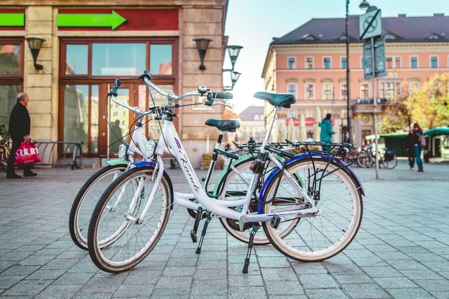 Wrocław Bike Rental - What the included bike equipment means