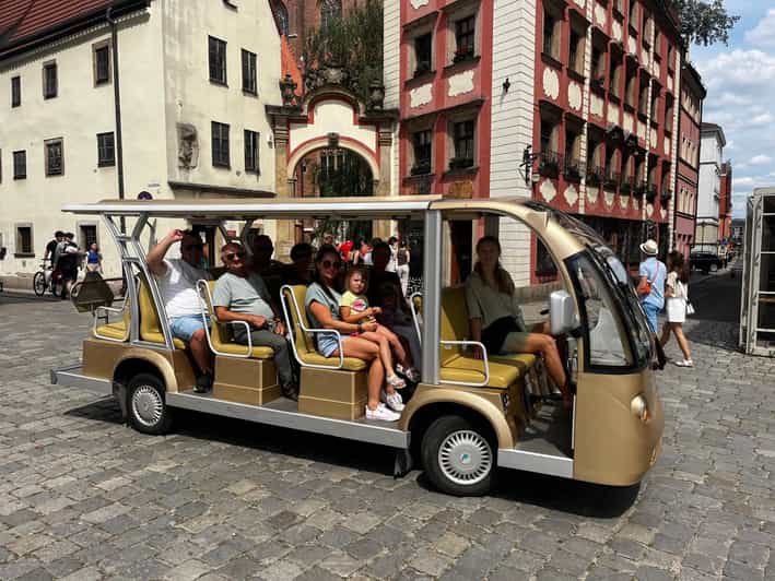 Wroclaw: City Tour Sightseeing By Golf Cart Shared Or Privat - Starting with Wroclaw’s medieval center