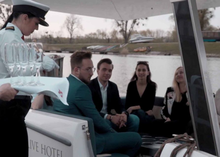 Wroclaw: City Walk and Cruise by Luxury Solar Catamaran - Crossing Sand Bridge toward Cathedral Island