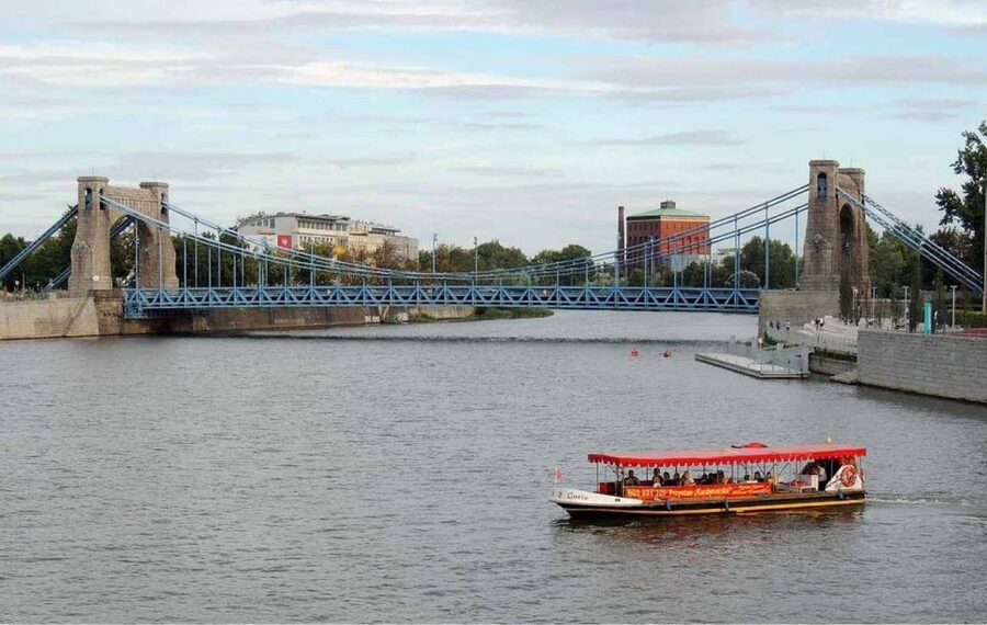 Wrocław: city walk with a professional guide and cruise - Practical details before you reserve
