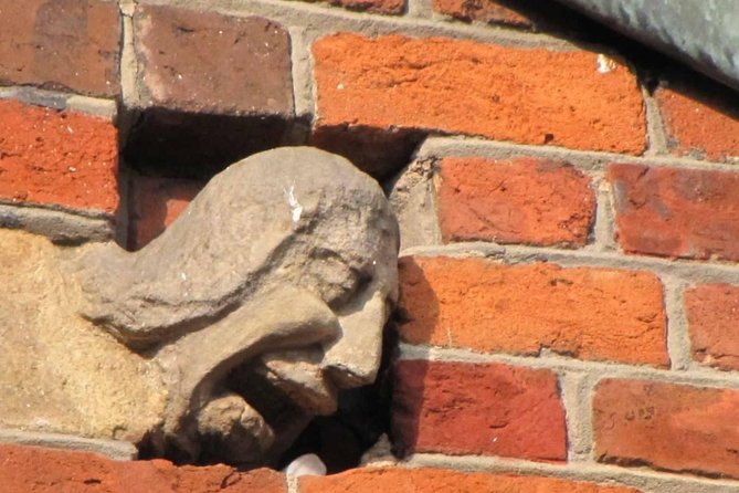 Wroclaw different - secrets of the city, 2 hours. 3-9 people - Most Pokutnic and the Witch’s Bridge