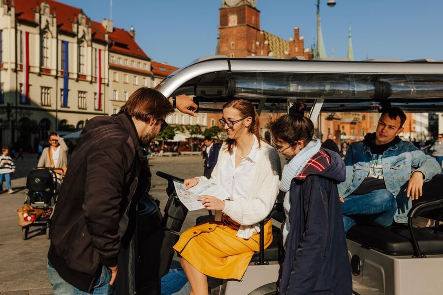 Wroclaw: E-Car Tour and Audio Guide - Seating, comfort, and weather
