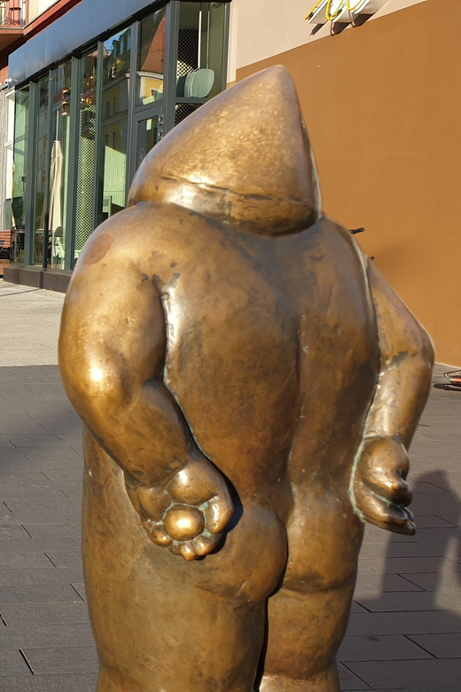Wrocław: Following the dwarfs'. See the city differently! 2h - Market Square and Plac Solny in about 40 minutes