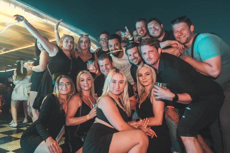 Wroclaw: Oder River Boat Party with Unlimited Drinks - How good is the open bar value?