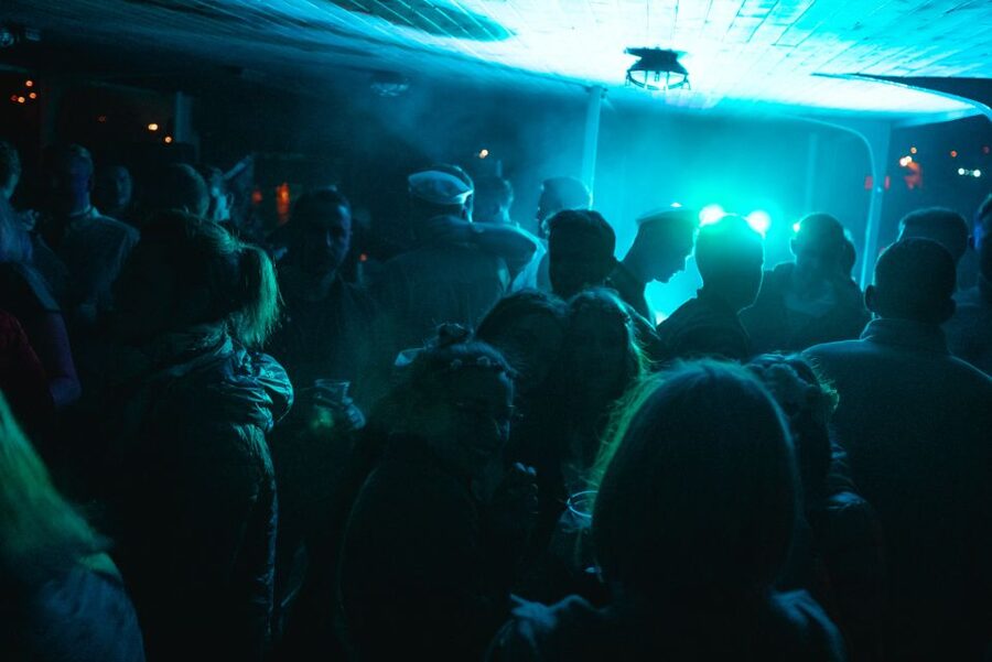 Wroclaw: Oder River Boat Party with Unlimited Drinks - The club crawl and its weak point