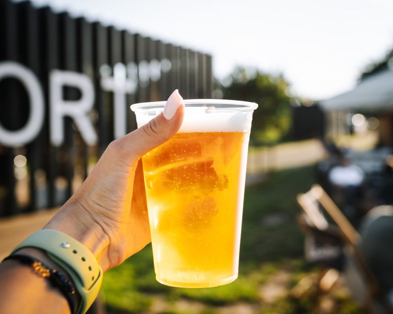 Wrocław: Polish Craft Beer Walking Tour with Tastings - The second stop: more styles, more questions