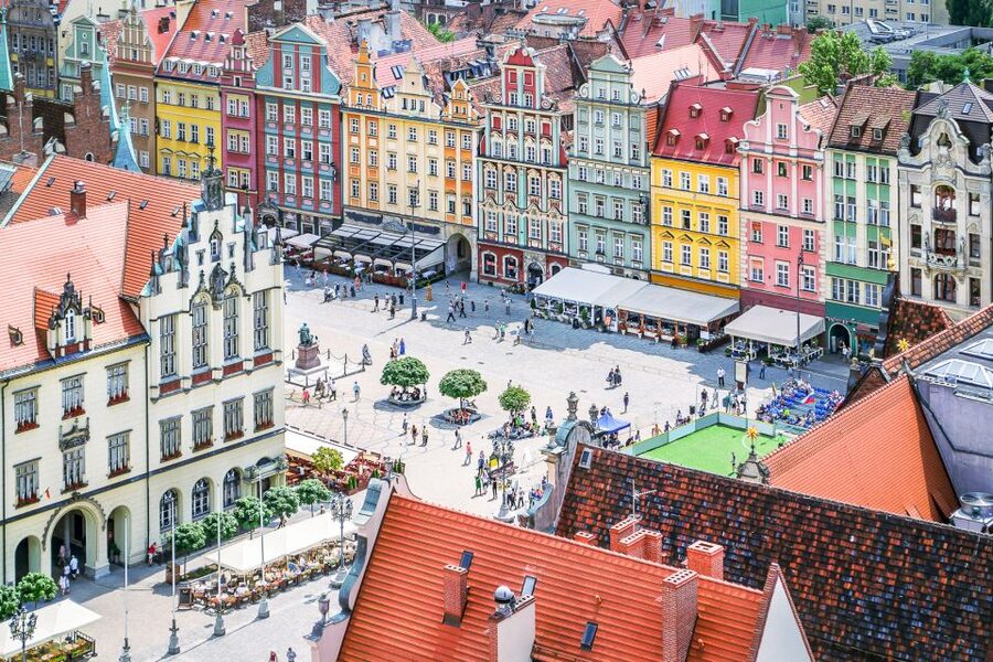 Wroclaw: Private Old Town Guided Walking Tour (2 hours) - From Piwnica Świdnicka into Wroclaw’s Market Square