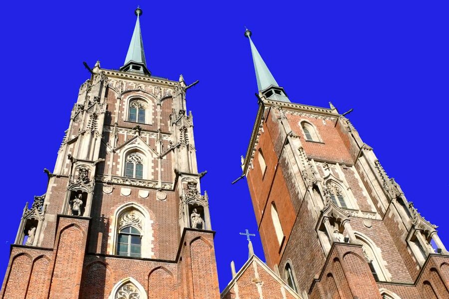 Wroclaw: Private Old Town Guided Walking Tour (2 hours) - Is $164 a Fair Price for Your Group?