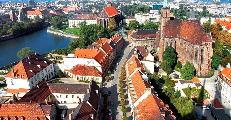 Wroclaw Private Old Town Guided Walking Tour - Wroclaw University and the baroque Aula Leopoldinum