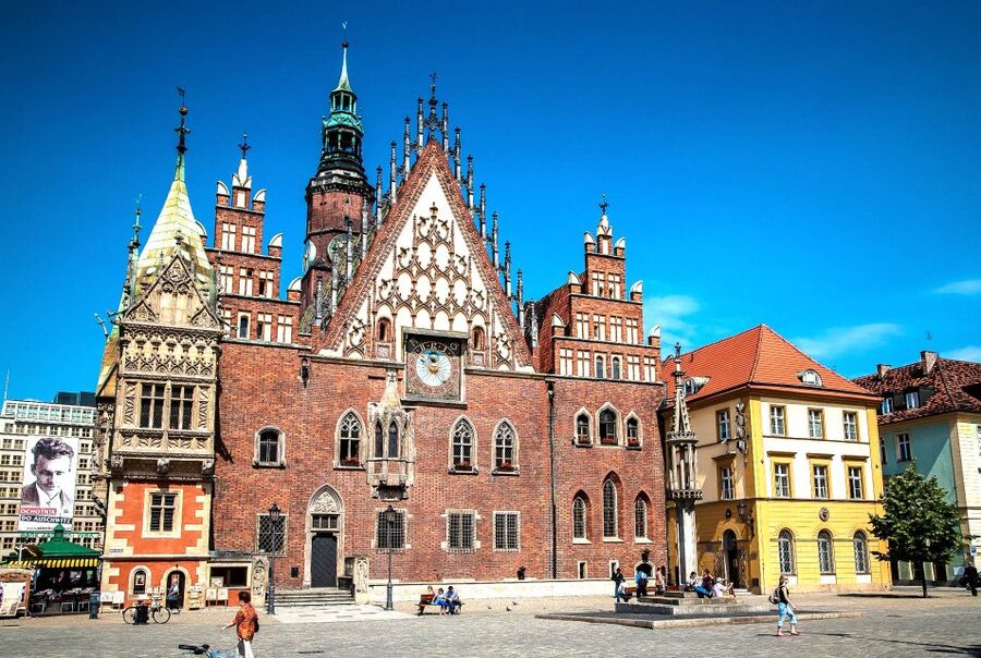 Wroclaw Private Old Town Guided Walking Tour - Wroclaw’s changing identity in three hours