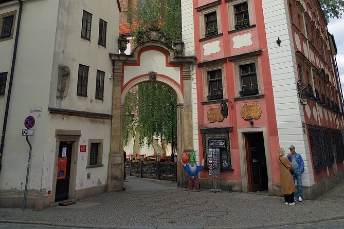 Wrocław’s Old Town: A Self-Guided History Tour - The Slaughtered Animals Monument and university quarter