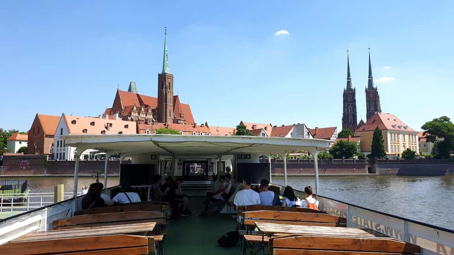 Wrocław: Short City Walk and Boat-Cruise - A smart first look at Wrocław in two hours