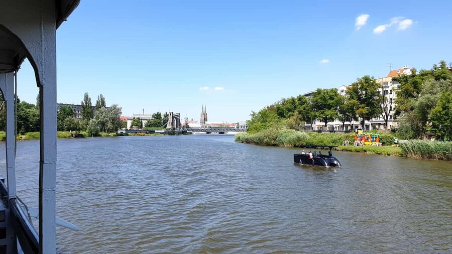 Wrocław: Short City Walk and Boat-Cruise - The university quarter and the Fencer’s Fountain