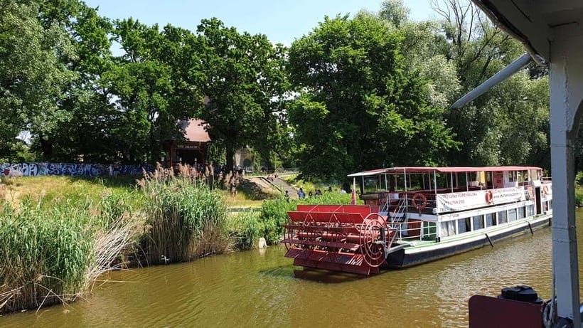 Wrocław: Short City Walk and Boat-Cruise - From the promenade to Cathedral Island