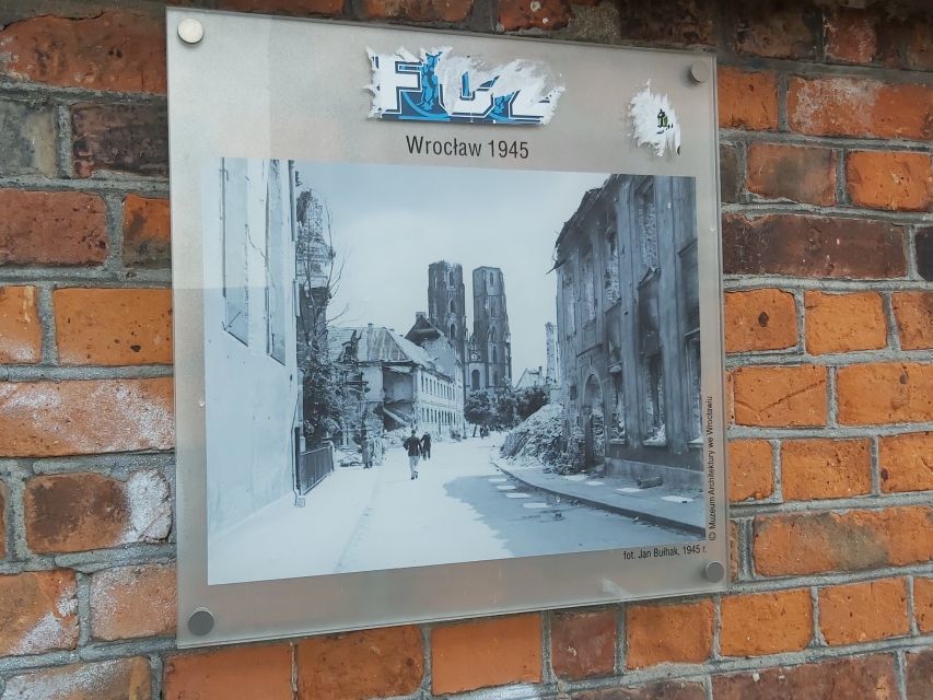 Wroclaw: Third Reich and World War Two Historical Tour - Memorials, churches, and the Ossolineum Garden