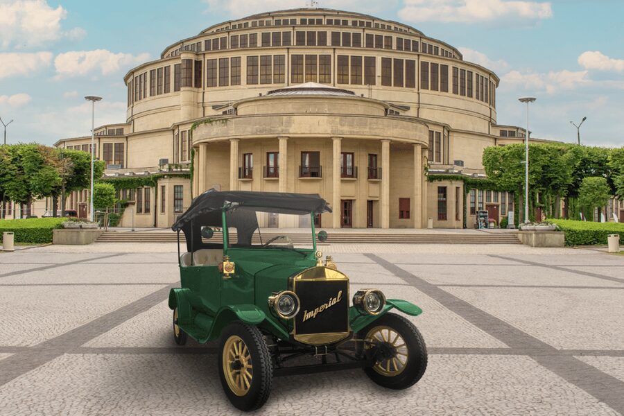 Wrocław: Tour of the Old Town in an Imperial E-car - Who will enjoy this Wrocław experience?