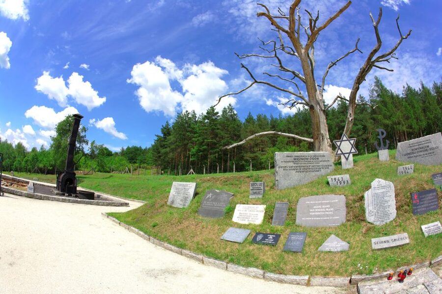 Wroclaw: WW2 Tour to Project Riese & Gross-Rosen Museum - Lunch and the route to Gross-Rosen