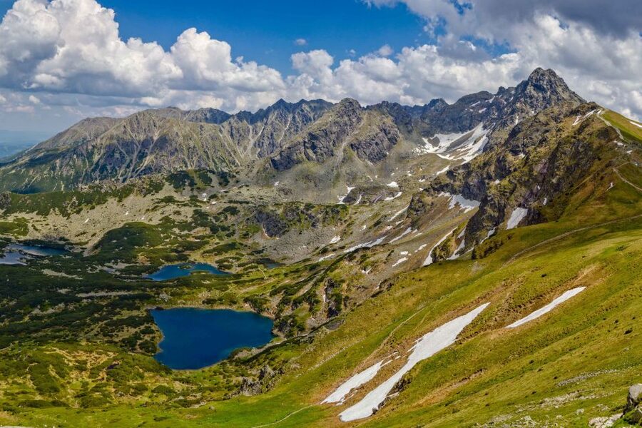 Zakopane and Chocholow Thermal Baths Tour from Krakow - The ride from Krakow to the Tatra foothills