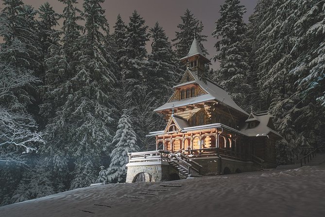 Zakopane Guied Tour: Cable Car, Local Spirits & Thermal Baths - One hour on Krupówki Street