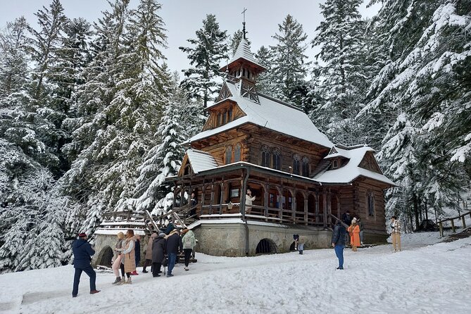 Zakopane Guied Tour: Cable Car, Local Spirits & Thermal Baths - Transport, guides, and group size